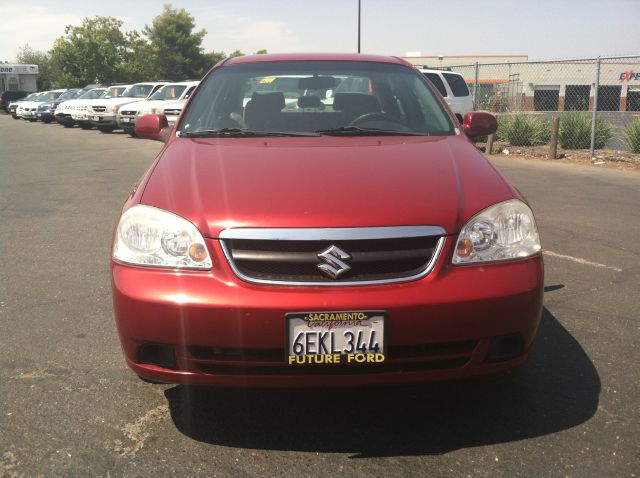 2007 Suzuki Forenza Base