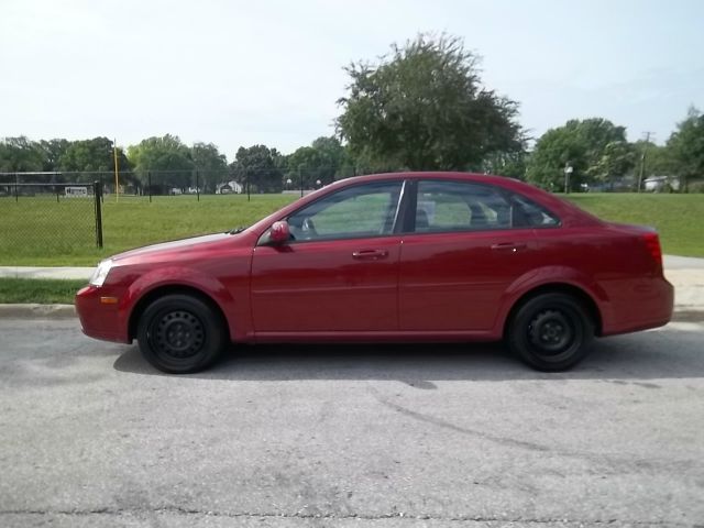 2007 Suzuki Forenza Base