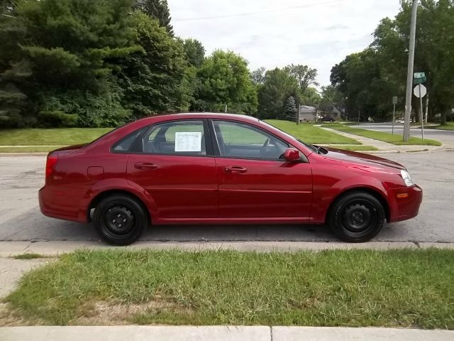 2007 Suzuki Forenza Base