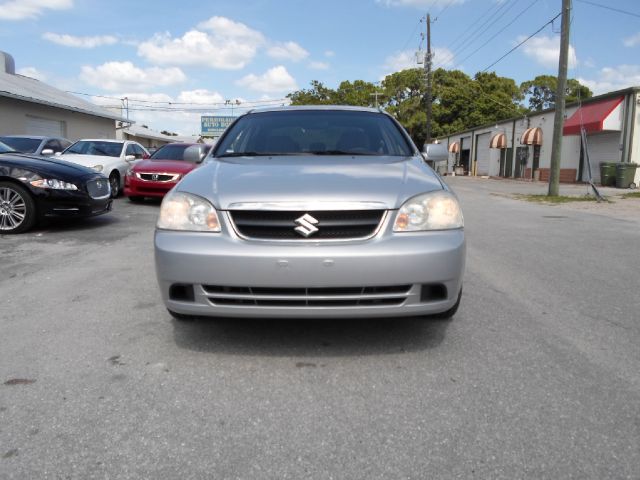2007 Suzuki Forenza Base
