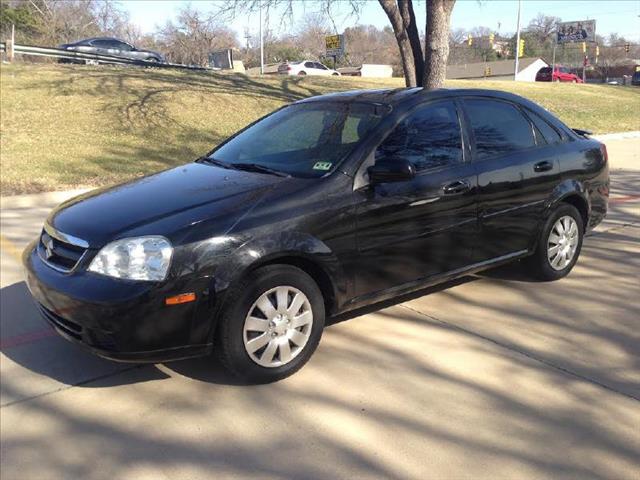 2007 Suzuki Forenza Base