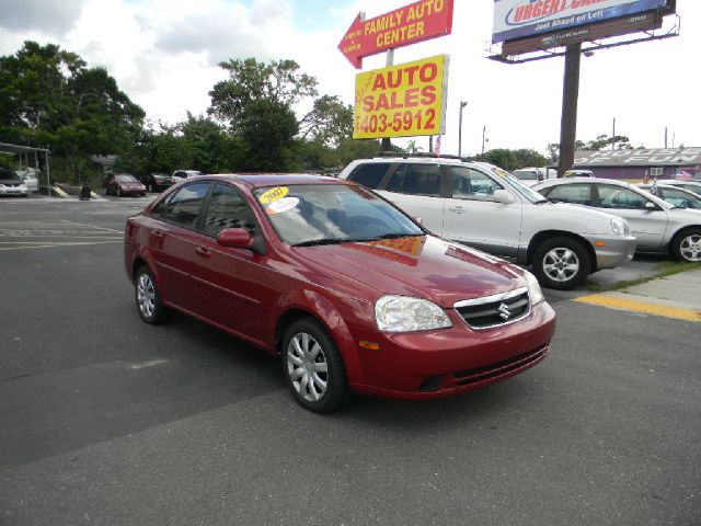 2007 Suzuki Forenza Base