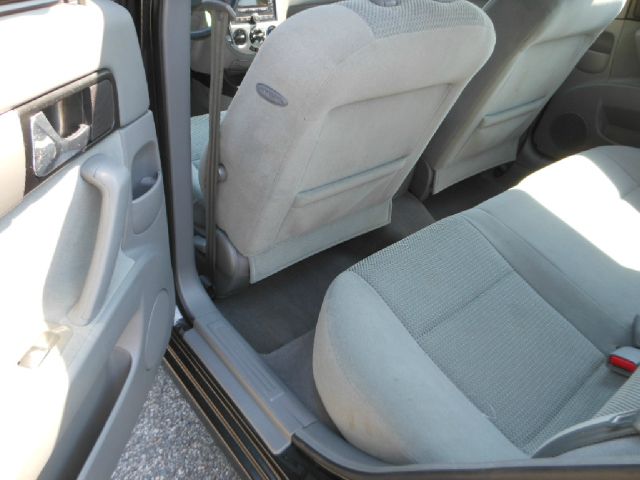 2008 Suzuki Forenza 1999 SUV Luxury