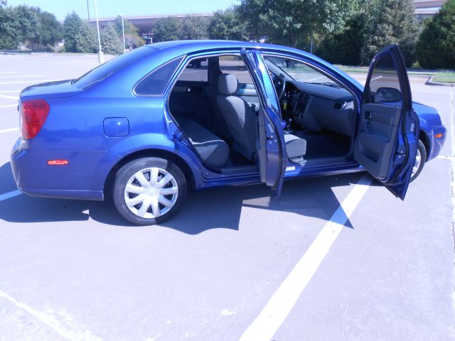 2008 Suzuki Forenza Sport Quattro