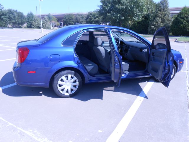 2008 Suzuki Forenza Sport Quattro
