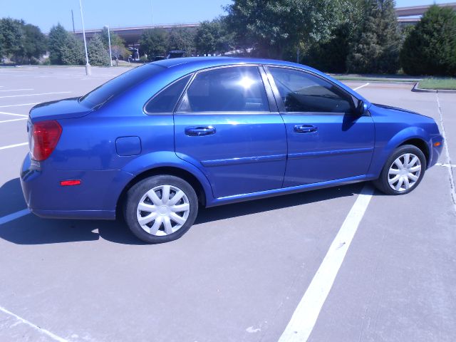 2008 Suzuki Forenza Sport Quattro