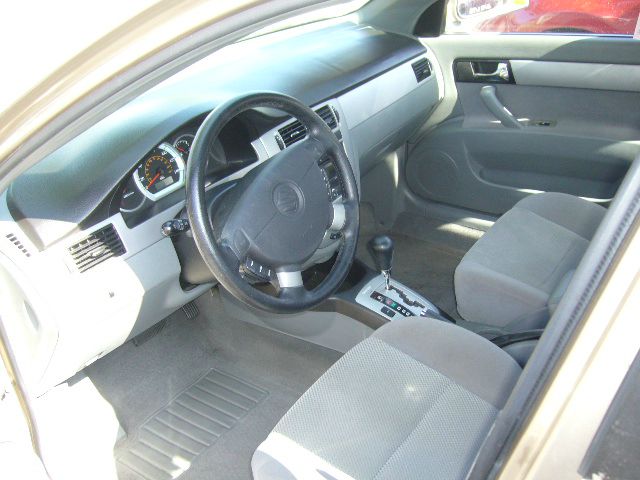 2008 Suzuki Forenza Base