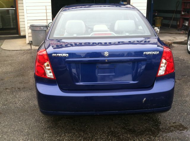 2008 Suzuki Forenza Sport Quattro