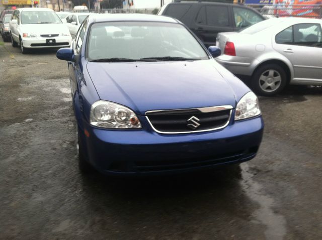 2008 Suzuki Forenza Sport Quattro