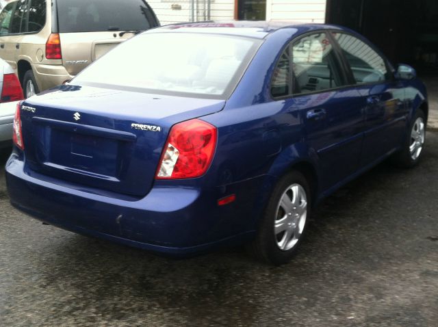 2008 Suzuki Forenza Sport Quattro