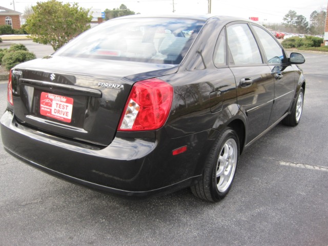 2008 Suzuki Forenza Sport Quattro