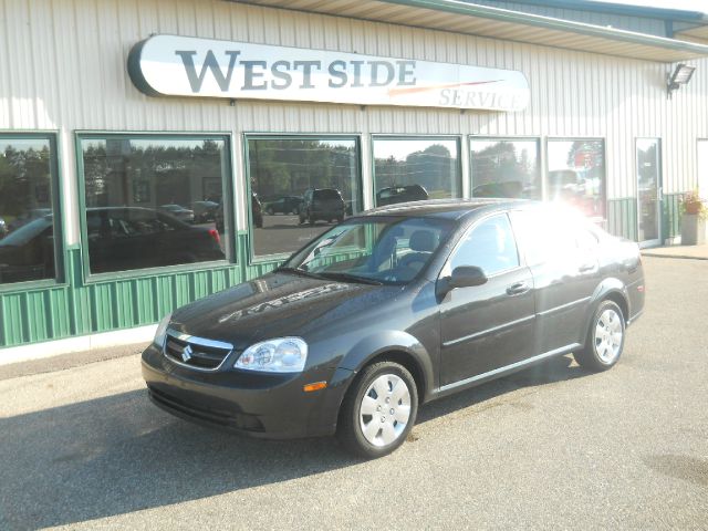 2008 Suzuki Forenza Base