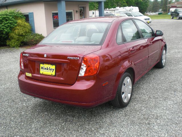 2008 Suzuki Forenza Base