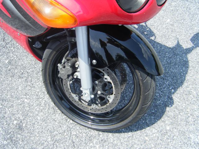 2005 Suzuki GSX600F 1 Owner Leather Roof 5.3L