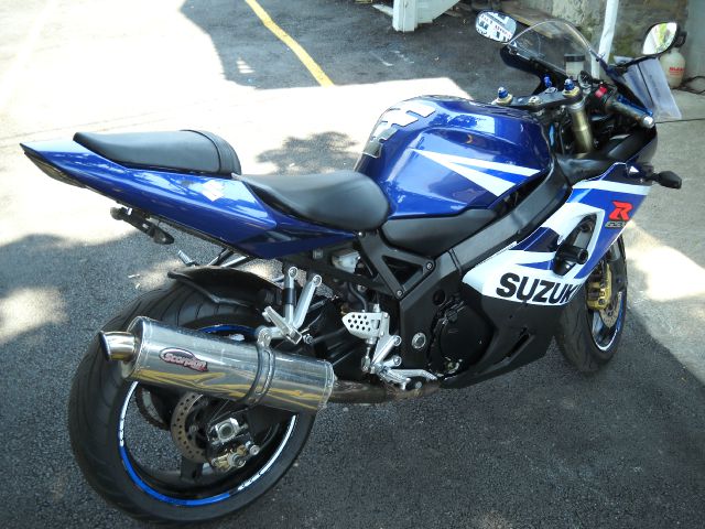 2005 Suzuki GSXR 750 Supercrew 139 Inch XLT 4WD 4x4 Truck