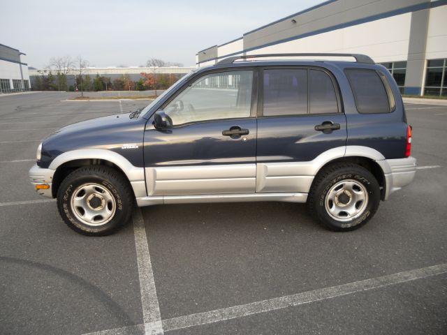 1999 Suzuki Grand Vitara X AWD W/navigation