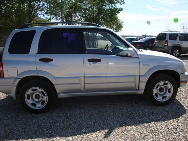 1999 Suzuki Grand Vitara 2001 Buick