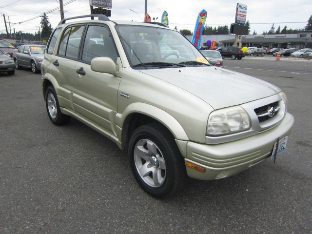 2000 Suzuki Grand Vitara SSE