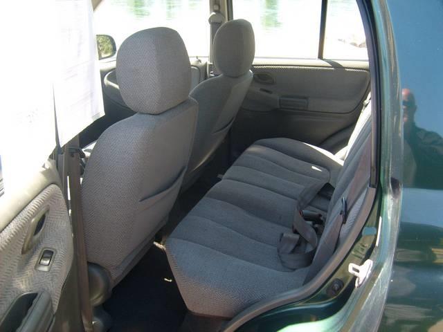 2000 Suzuki Grand Vitara SLT 25