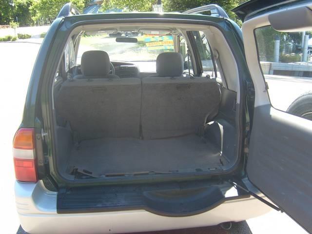 2000 Suzuki Grand Vitara SLT 25