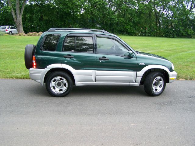 2000 Suzuki Grand Vitara SSE