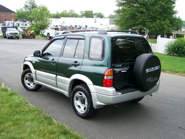 2000 Suzuki Grand Vitara SSE