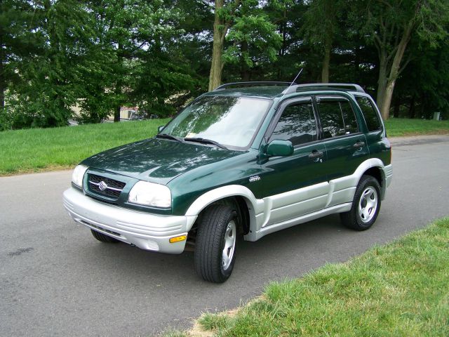 2000 Suzuki Grand Vitara SSE