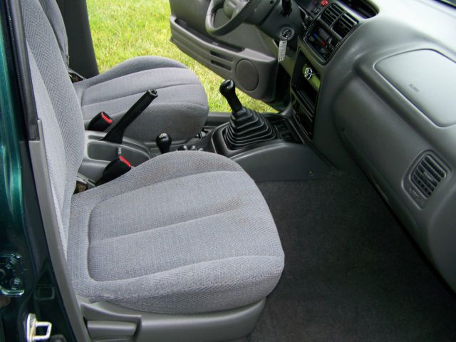 2000 Suzuki Grand Vitara SSE