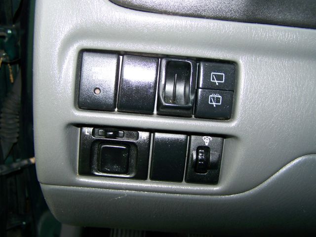 2000 Suzuki Grand Vitara SSE