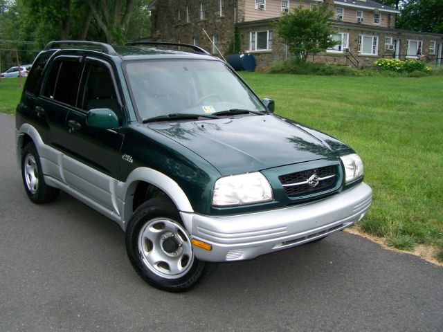 2000 Suzuki Grand Vitara SSE