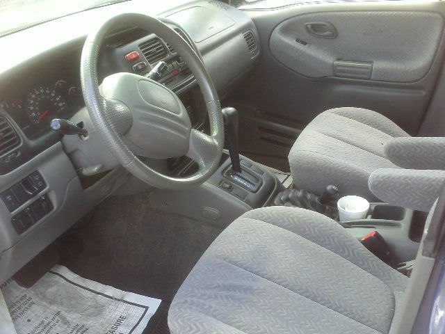 2001 Suzuki Grand Vitara Super