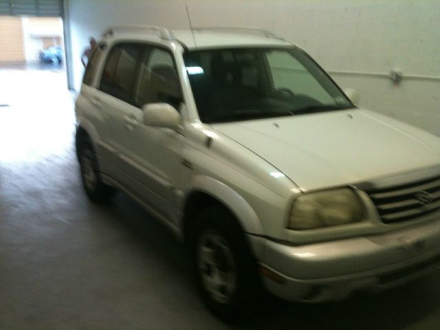 2004 Suzuki Grand Vitara Crew Cab 126.0 WB 1SC LS Z85
