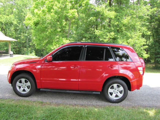 2006 Suzuki Grand Vitara 4X4 SR5 CREW