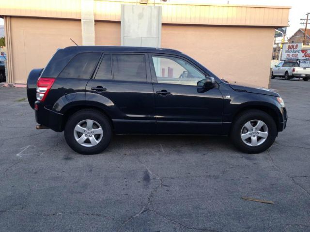 2006 Suzuki Grand Vitara CXL - AWD 7-pass At Brookville