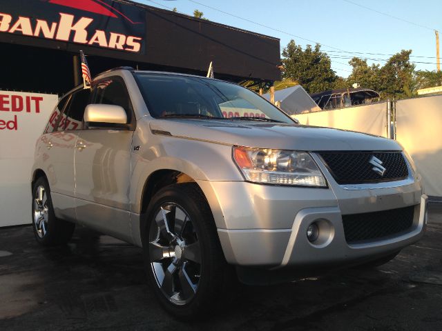 2007 Suzuki Grand Vitara 4X4 SR5 CREW