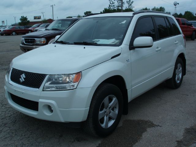 2007 Suzuki Grand Vitara 4X4 SR5 CREW
