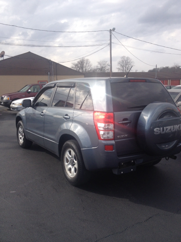 2008 Suzuki Grand Vitara Ram 3500 Diesel 2-WD