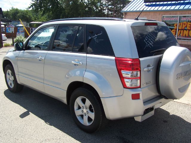 2008 Suzuki Grand Vitara 4X4 SR5 CREW