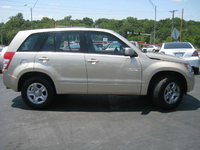 2008 Suzuki Grand Vitara Ram 3500 Diesel 2-WD