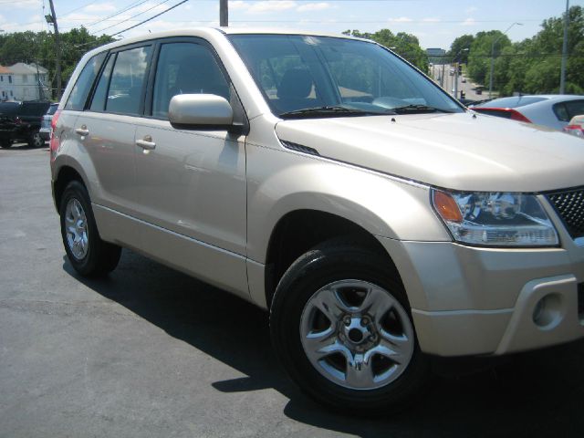 2008 Suzuki Grand Vitara Ram 3500 Diesel 2-WD