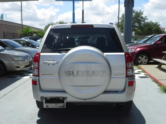 2008 Suzuki Grand Vitara 4X4 SR5 CREW