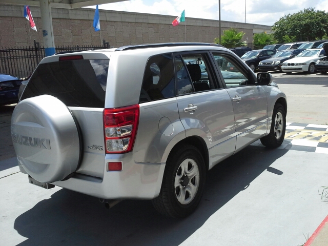 2008 Suzuki Grand Vitara 4X4 SR5 CREW
