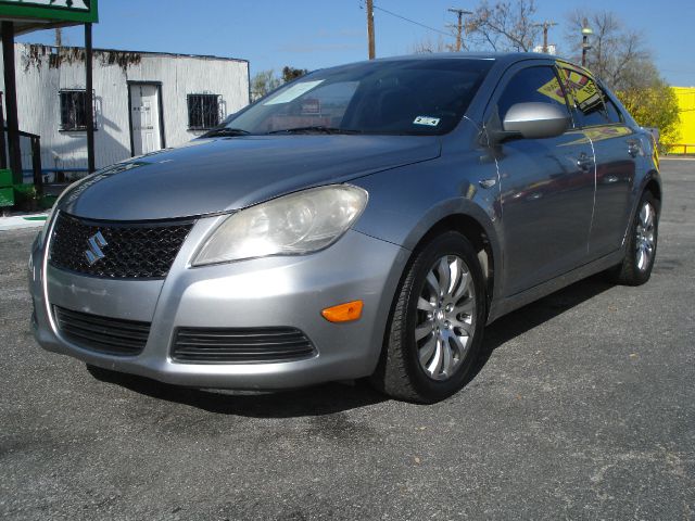2010 Suzuki Kizashi SE