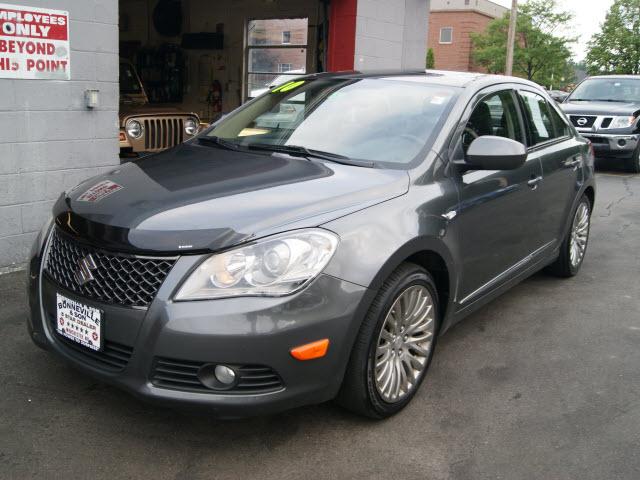 2010 Suzuki Kizashi Lariat, King Ranch