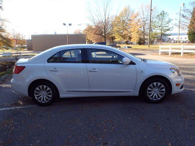 2011 Suzuki Kizashi 15