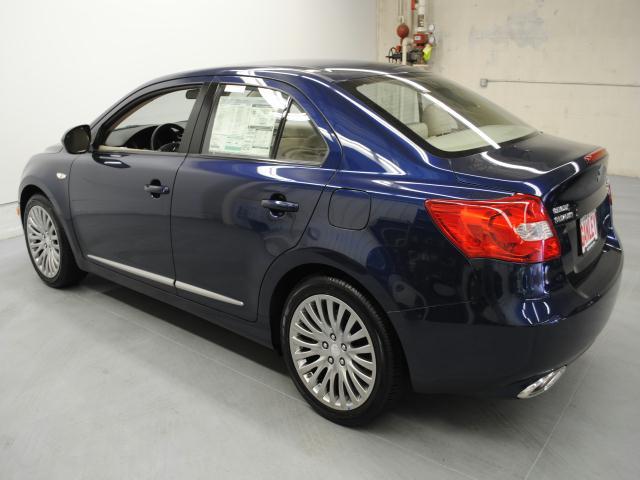 2011 Suzuki Kizashi 4-door