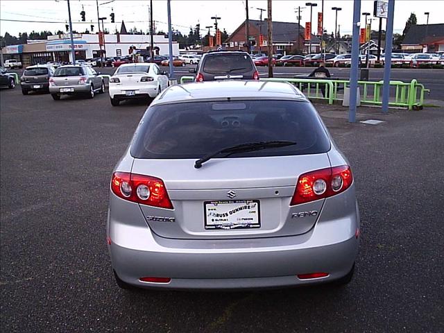 2007 Suzuki Reno AWD V6 LT