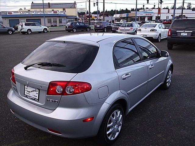 2007 Suzuki Reno AWD V6 LT