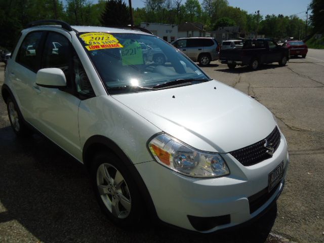 2012 Suzuki SX4 Crossover LS Flex Fuel 4x4 This Is One Of Our Best Bargains