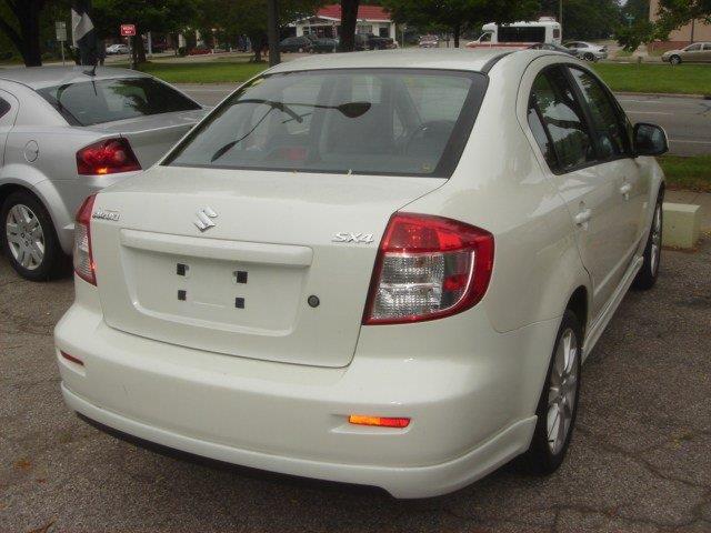 2008 Suzuki SX4 Sedan AWD V6 LT